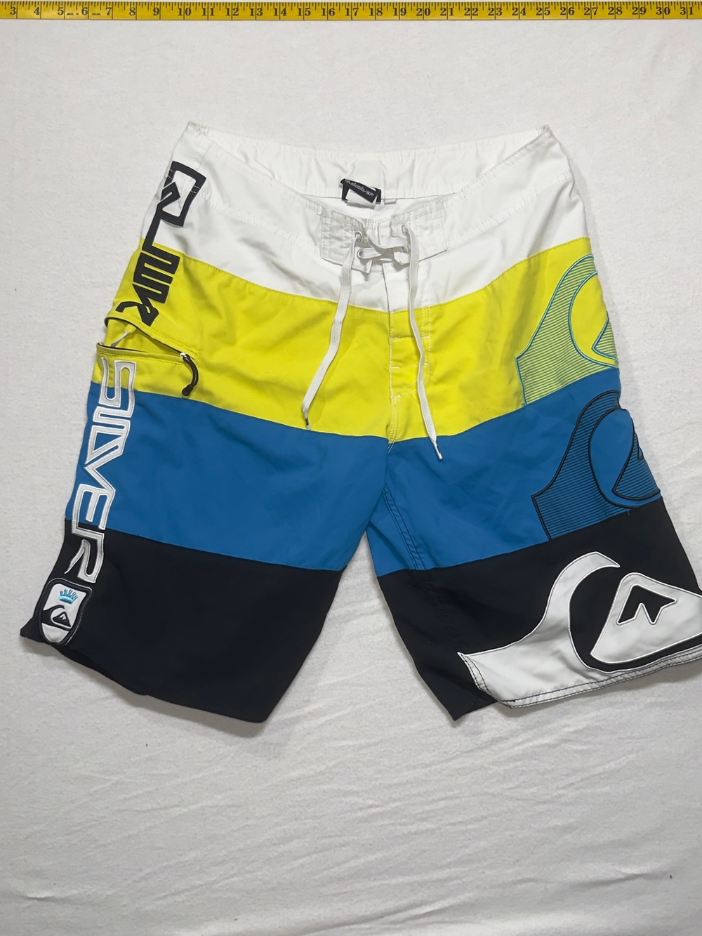 Quiksilver Men’s Multi-Color Boardshorts – Yellow/Blue/Black/White Y2K